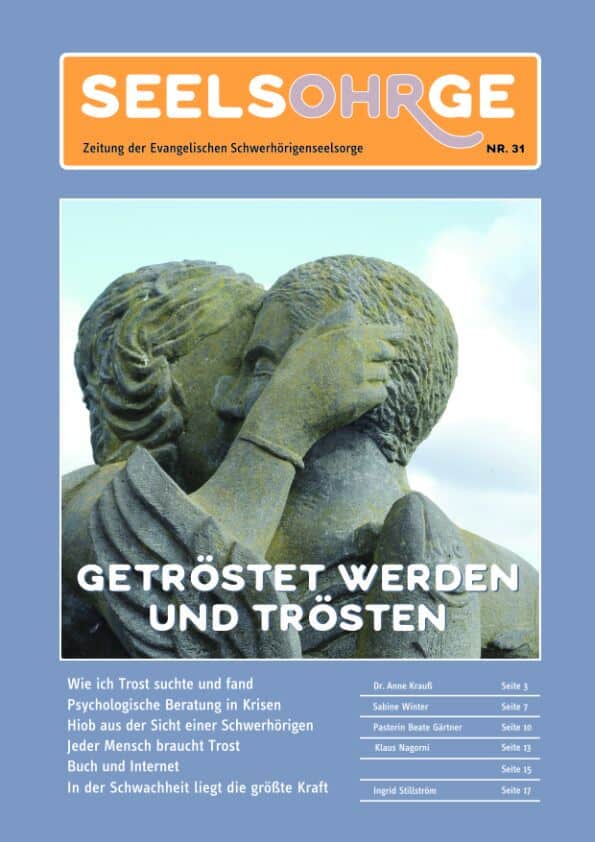 Skulptur eines tröstenden Paares, Symbol für Unterstützung und Gemeinschaft.